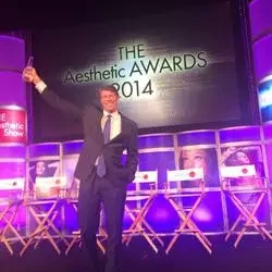 LAS VEGAS SURGEON WINS TOP AWARD AT THE AESTHETIC SHOW